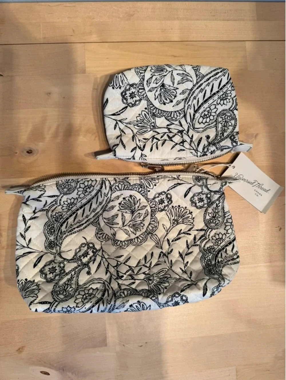 Universal Thread Quilted Floral Cosmetic Bag Set 2-Piece Pouches NWT